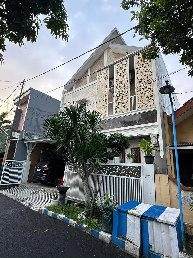 Rumah dijual dekat mesjid al akbar surabaya