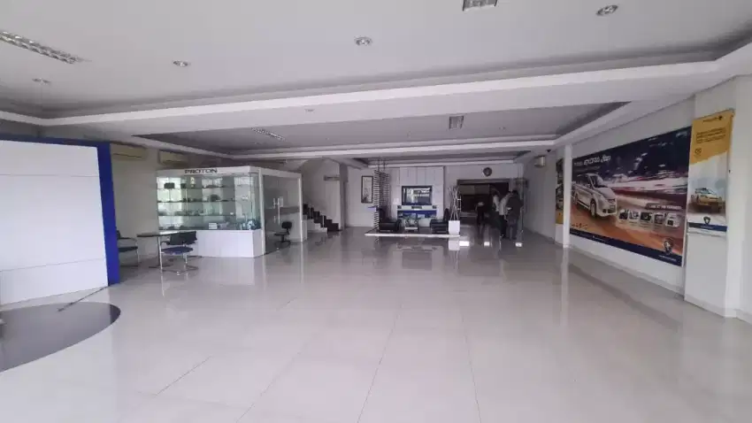 Jual Gedung showroom dan Bengkel Mobil Bagus di Depok