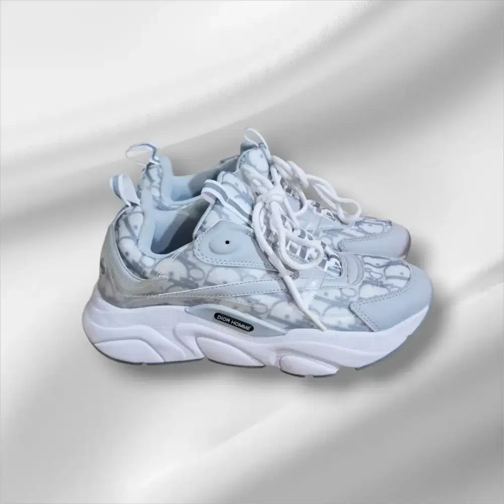 Sepatu secondbranded  sneaker Dior Homme