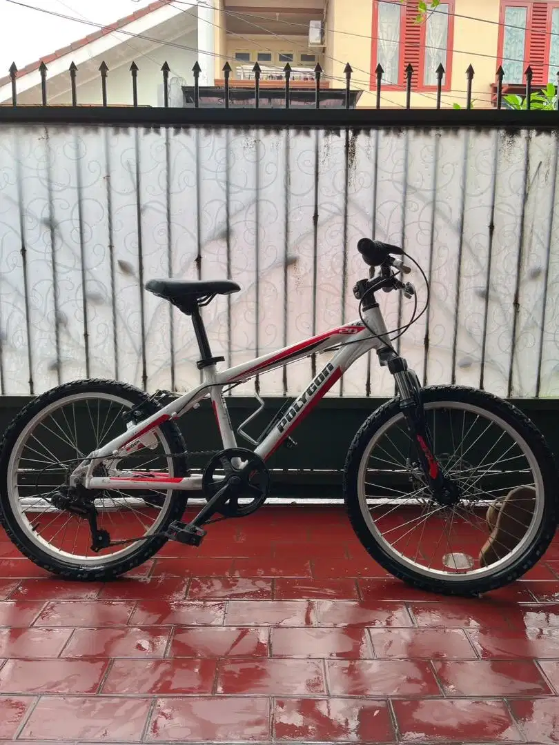 Sepeda Anak | Polygon Relic 20 warna putih merah untuk anak 7-12 tahun
