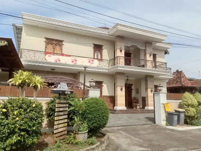 KOST MEWAH ETNIK,ISTIMEWA LOKASI,DEKAT KE KAMPUS UNDIP SEMARANG JATENG