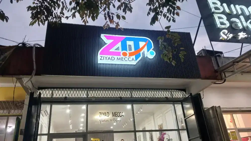 Neonbox lampu akrilik papan nama