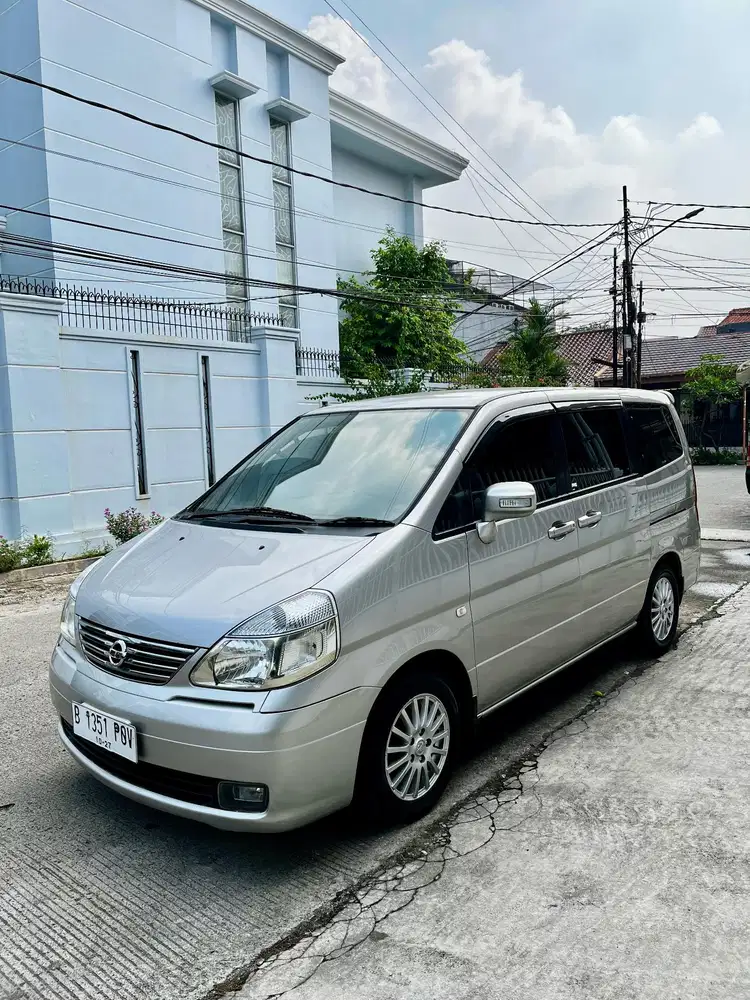 Nissan Serena 2012 Bensin