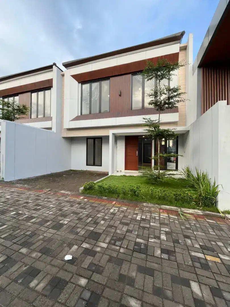 Rumah Mewah 2 Lantai Dalam Perumahan Dekat UGM Di CondongCatur