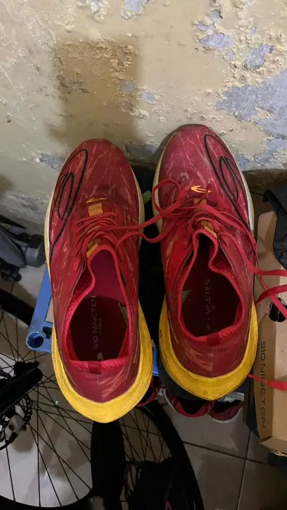 Nineteen haze veloce like new