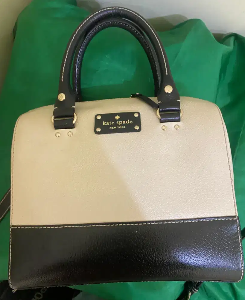 Preloved Authentic Kate Spade Alessa Wellesley Black & White