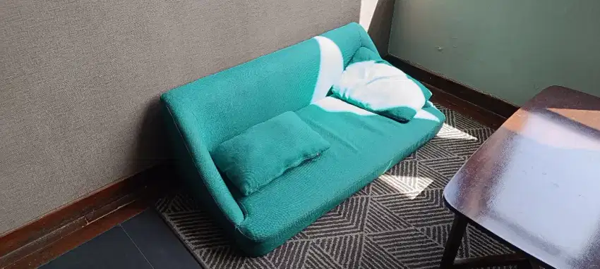 Sofa lantai fblio