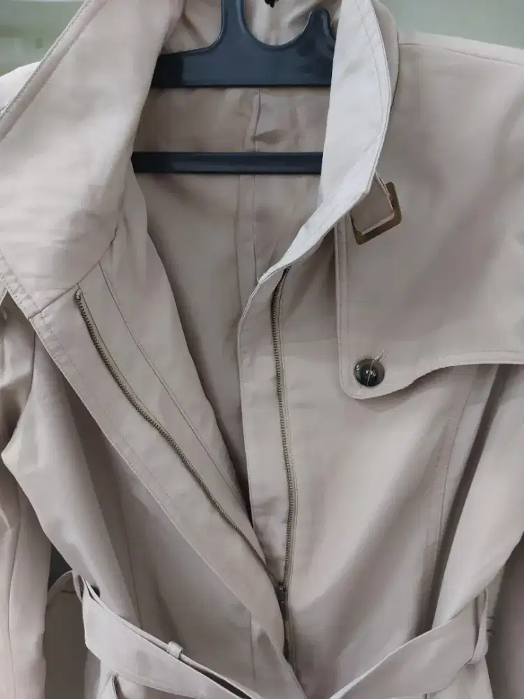 Coat Zipper Bahan Enteng