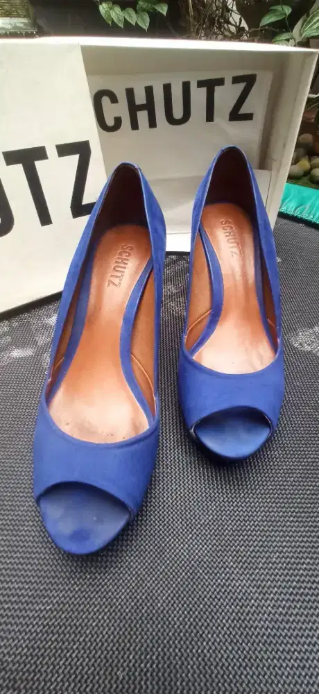 Sepatu Cewe merk SCHUTZ