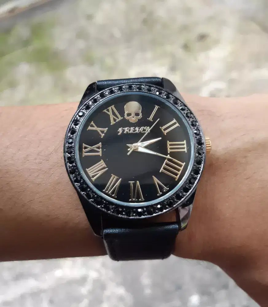 Jam tangan Fresca Skull