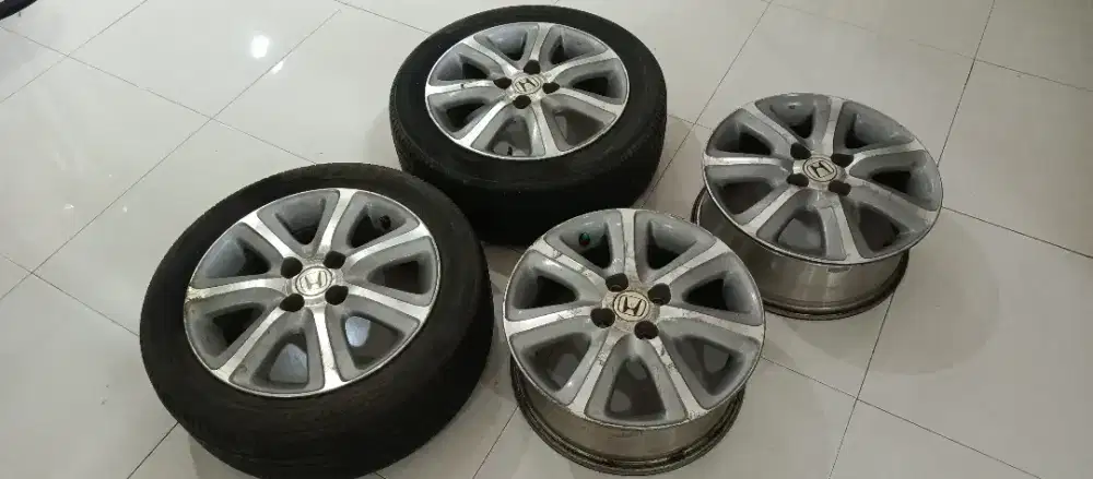 Velg Honda city R.15