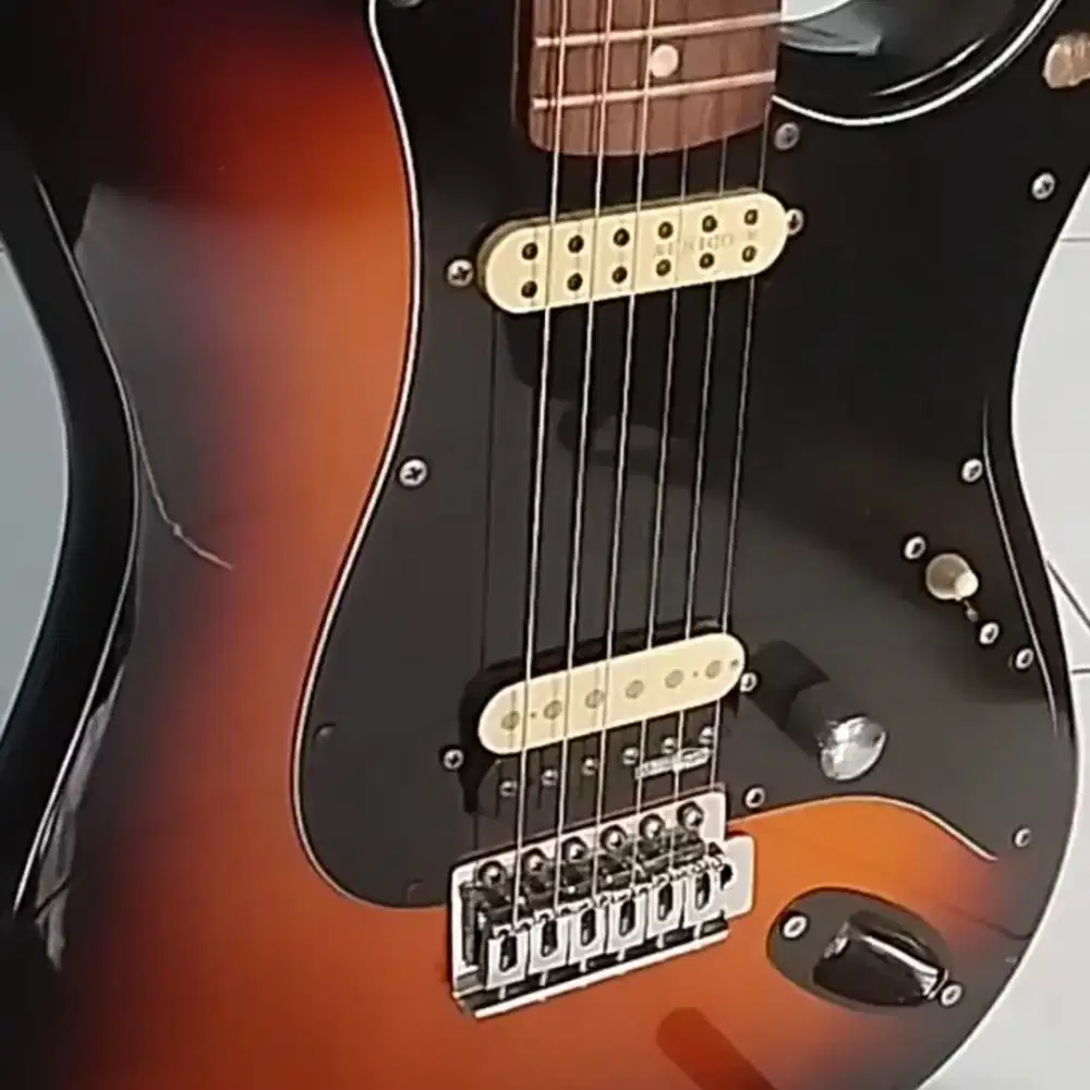 Stratocaster Dark Falcon s.n. 0001