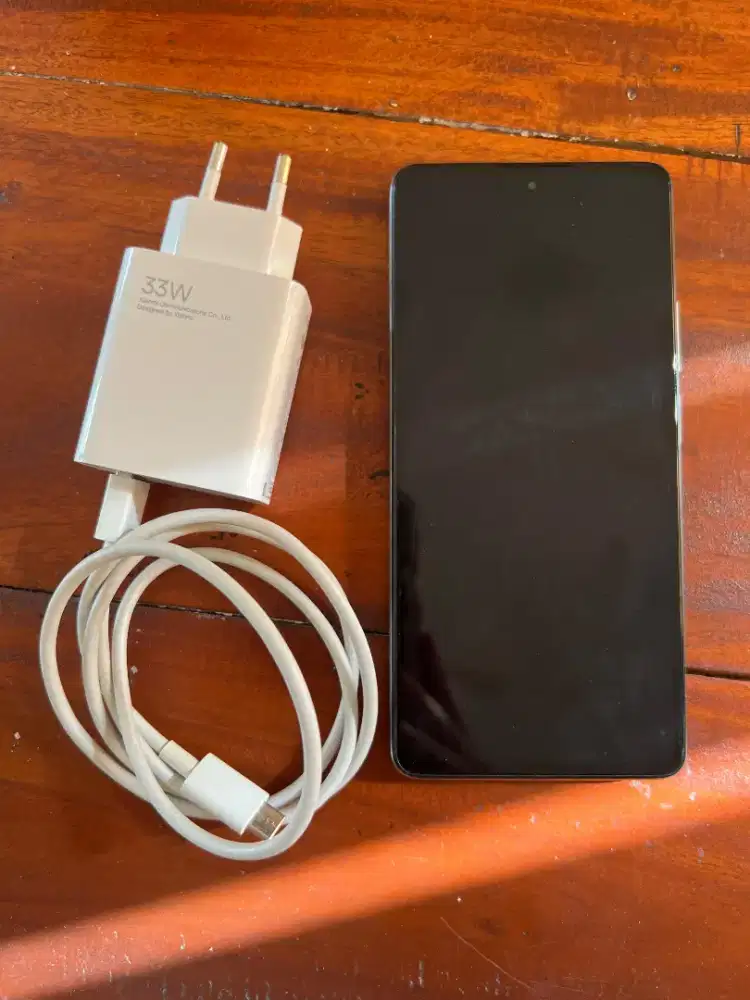 DIJUAL MI 11T PRO 8/256