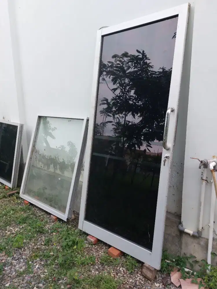 Pintu ruangan utk kantor/toko