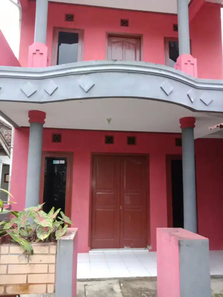 Dijual Rumah 2 Lantai Tanpa Renovasi Lokasi Sejuk