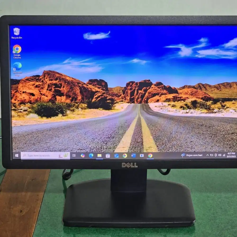 Monitor LED DELL 19 inci Kabel VGA Bagus