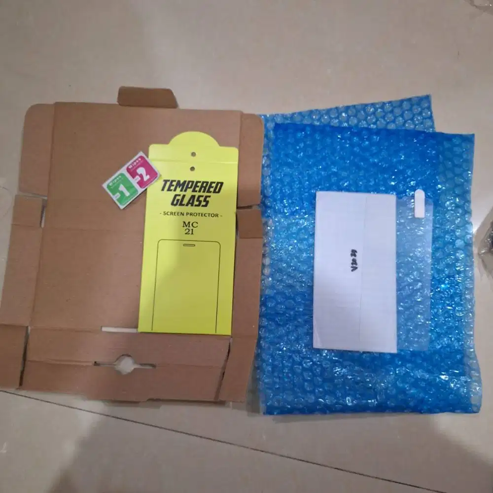 Loker Pegawai Toko dan Packing Online Aksesoris HP