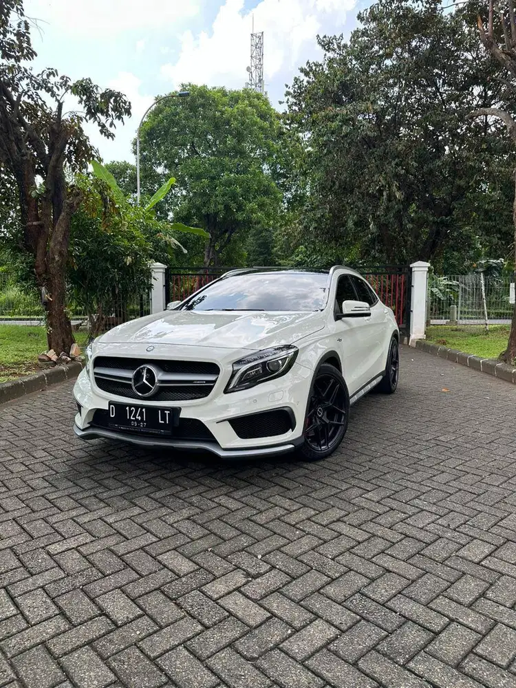 Mercedes benz GLA45 AMG 2015 White putih GLA 45 2015 GLA45 2016 AMG BU