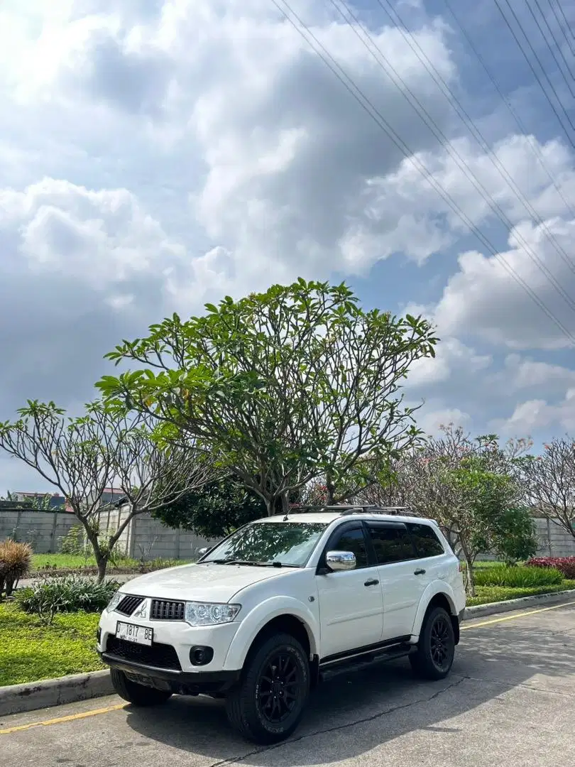 Pajero Exceed 2.5 AT 2012