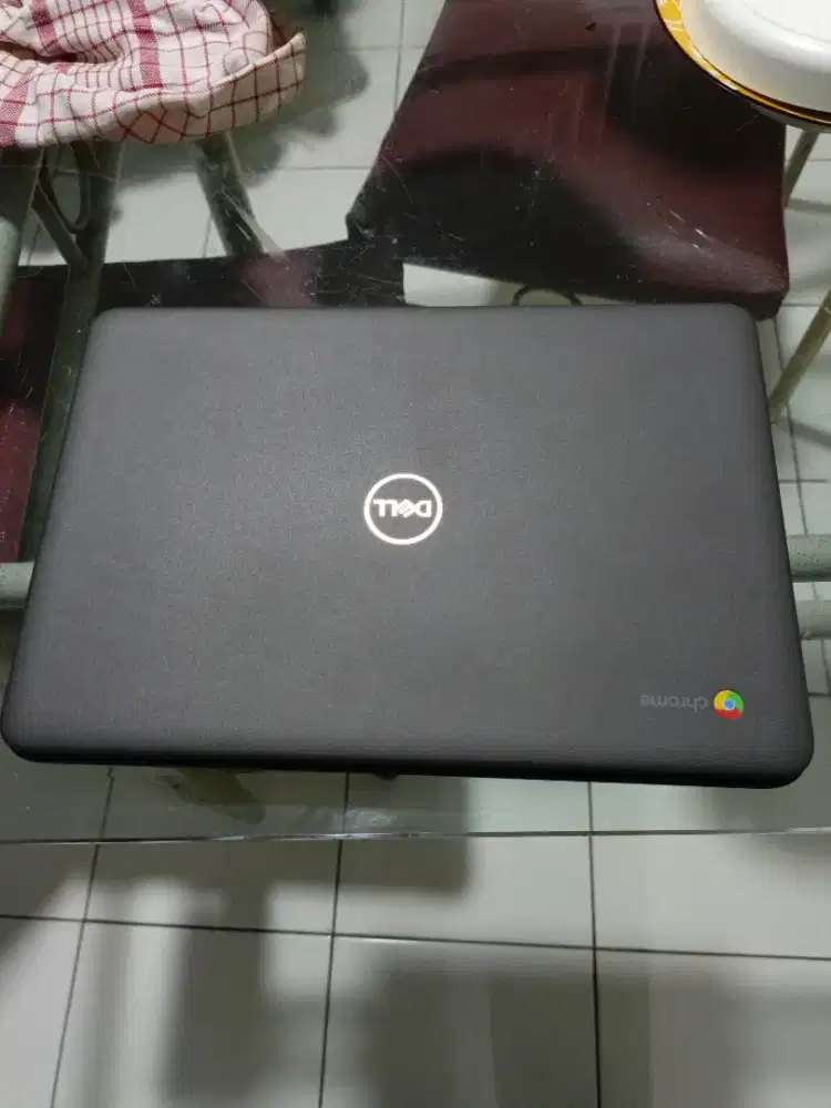 Dijual laptop dell chromebook 3100 bekas
