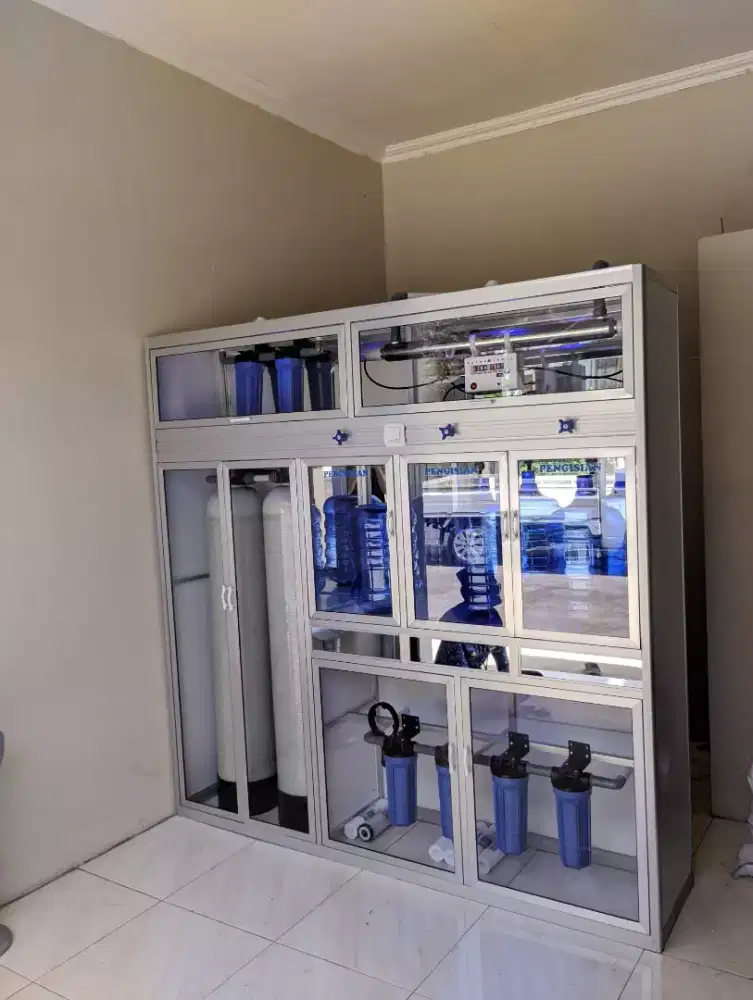 Pembuatan depot air minum isi ulang