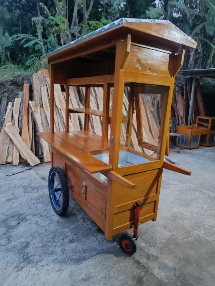 Gerobak gorengan roda tiga