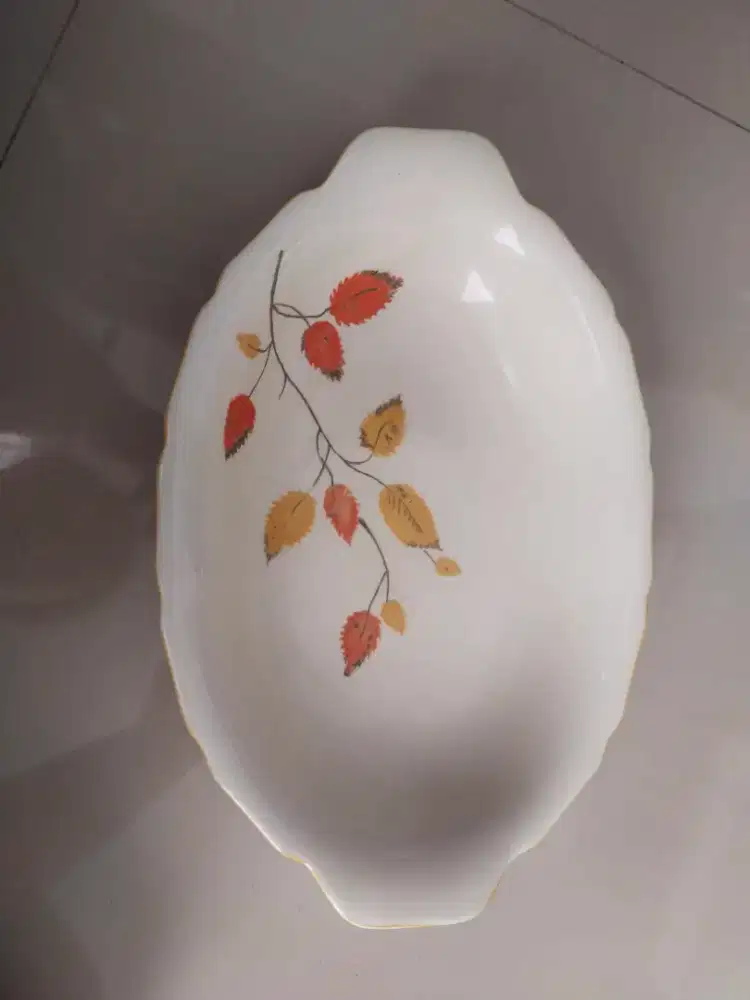 Piring oval/lodor keramik vintage