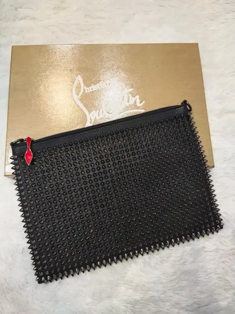 Luxury CHRISTIAN LOUBOUTIN bags sangat mewah dan high class