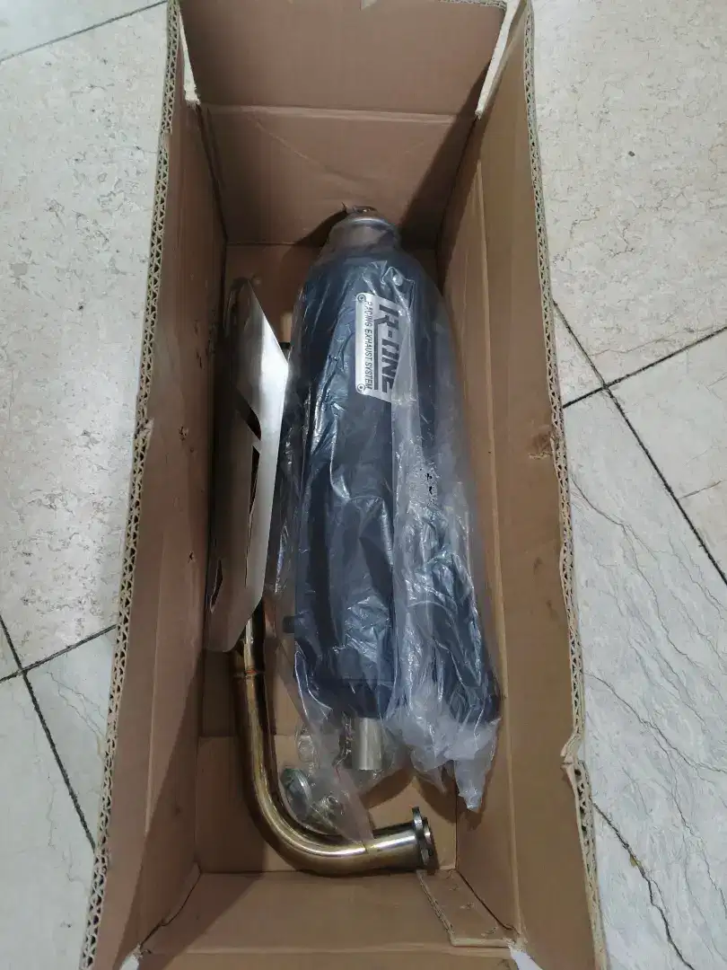 knalpot R one fullset buat mio J /GT like new mulus