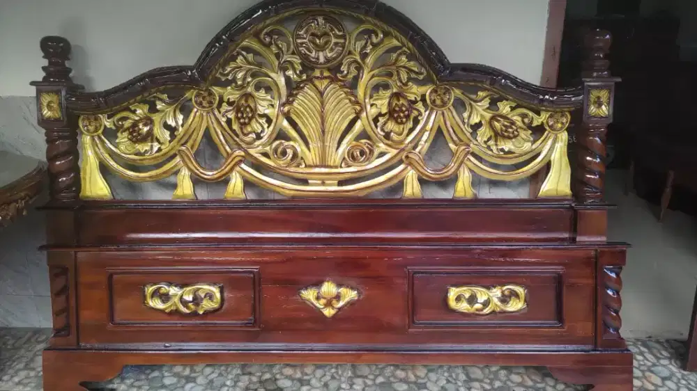 Dipan tiara anggur nomor 1 ukuran 180*200 kayu jati asli