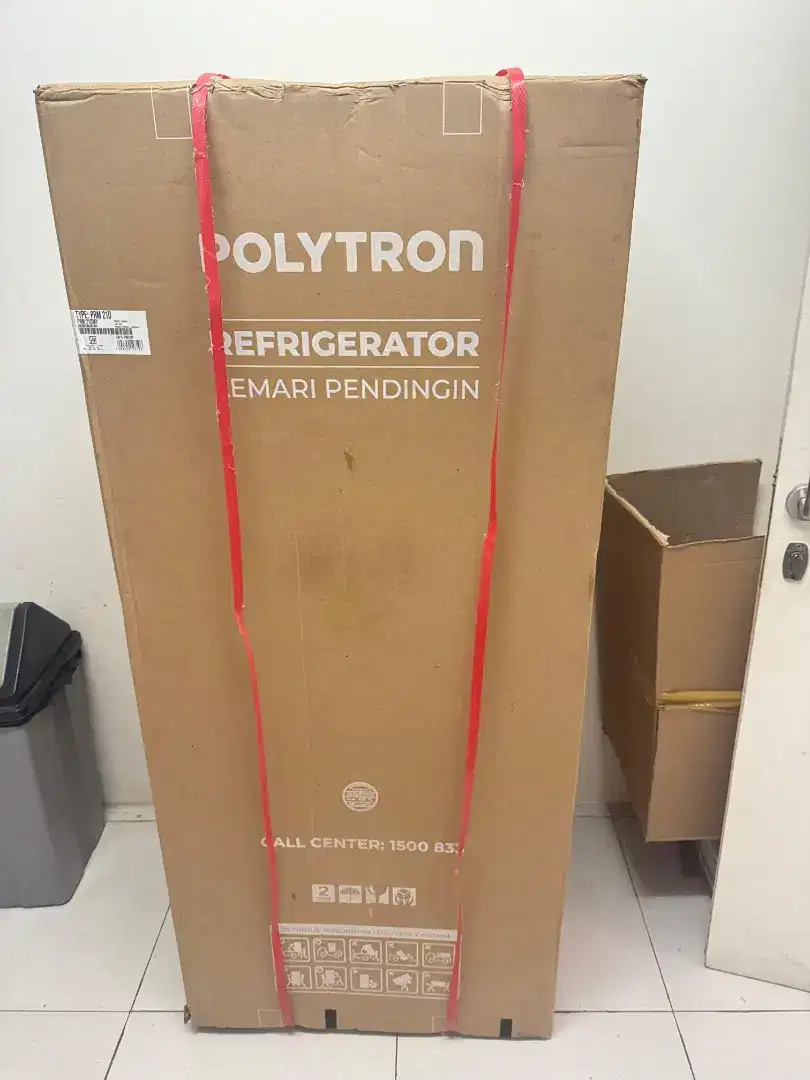 Kulkas Polytron 2 pintu