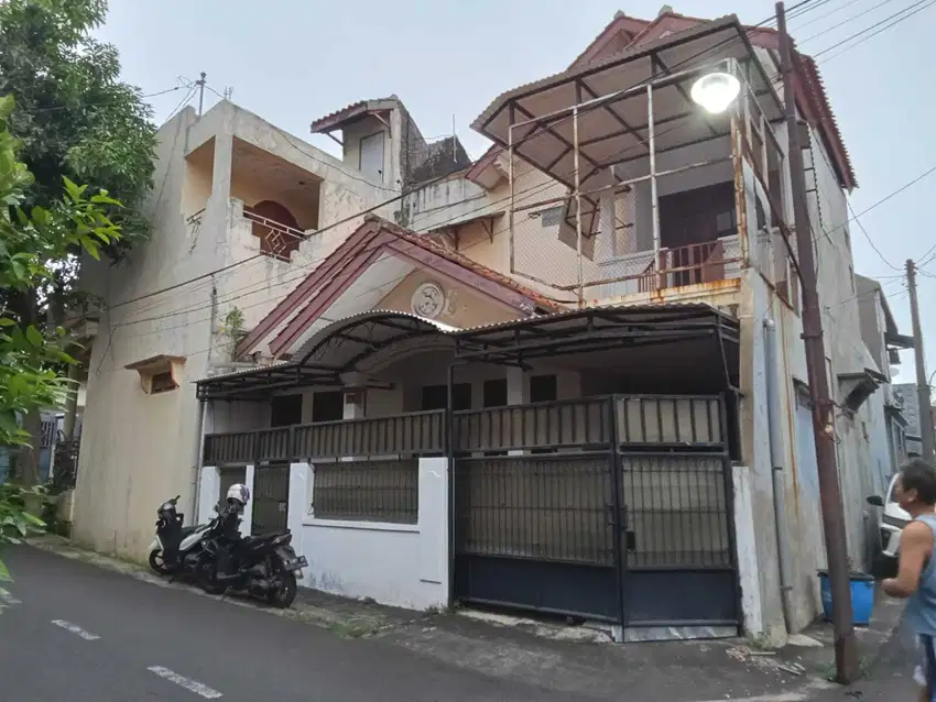 Dijual Rumah 1,5 lantai di Manyaran Semarang Barat