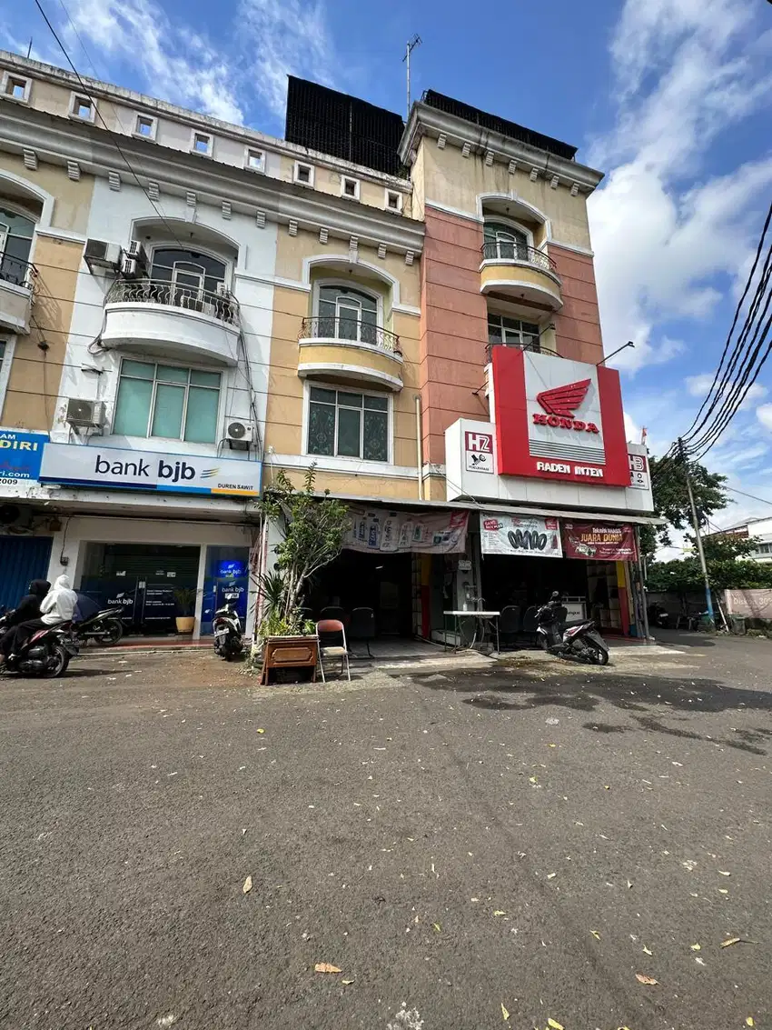 Dijual Ruko Gandeng HOOK Luas di Pusat Kota Duren Sawit Jakarta Timur