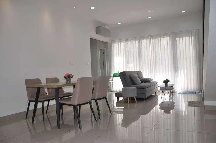 Dijual Rumah Murah Meriah Summarecon Amanda