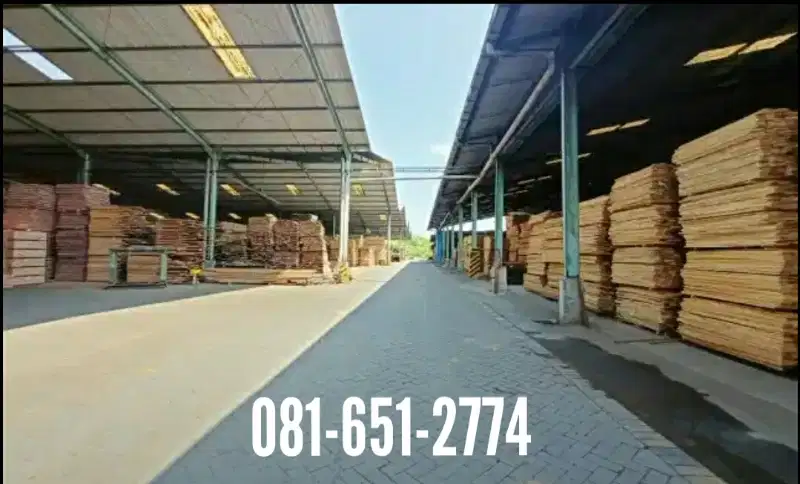 Pabrik Kayu di Gresik