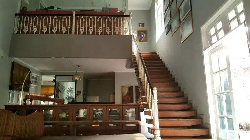 Jual rumah tua di mampang prapatan