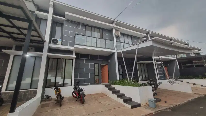 Rumah dijual 2 lantai di serpong tanpa DP dan biaya lokasi strategis