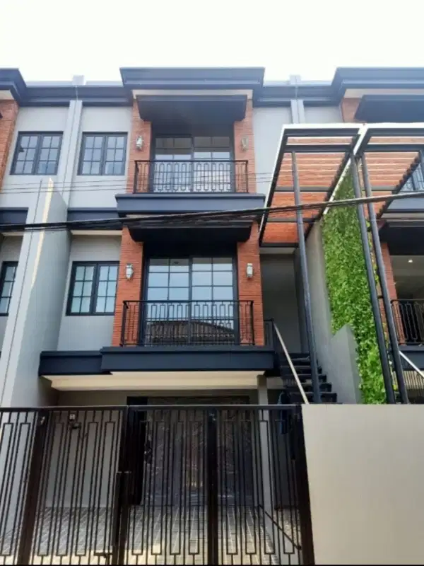 Rumah Dijual Siap Huni Di Cilandak Dekat Citos dan Mrt Fatmawati