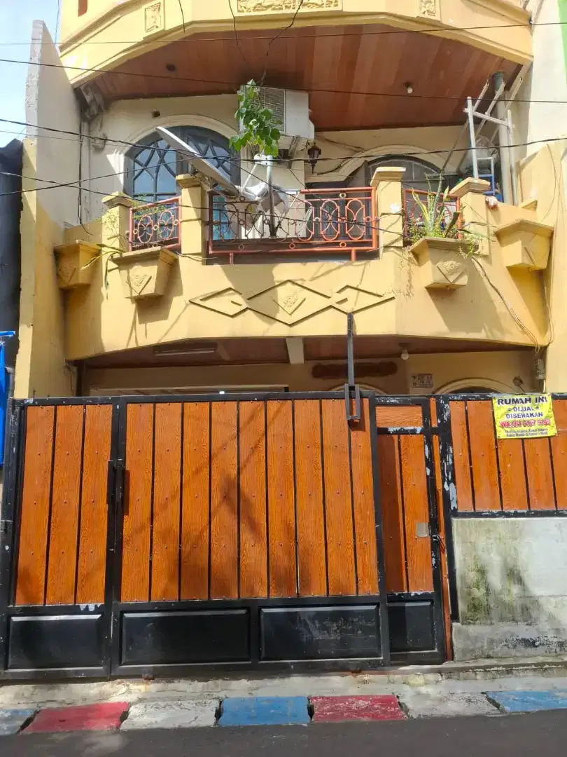 Rumah disewakan di Rawamangun