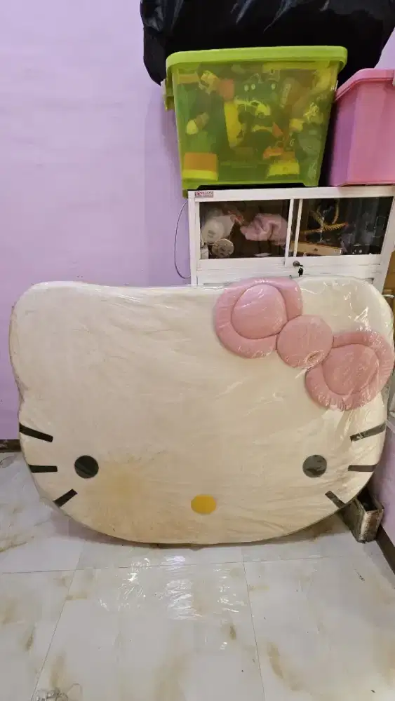 Headbed headrest Hello Kitty unik empuk nyaman cocok untuk kamar anak