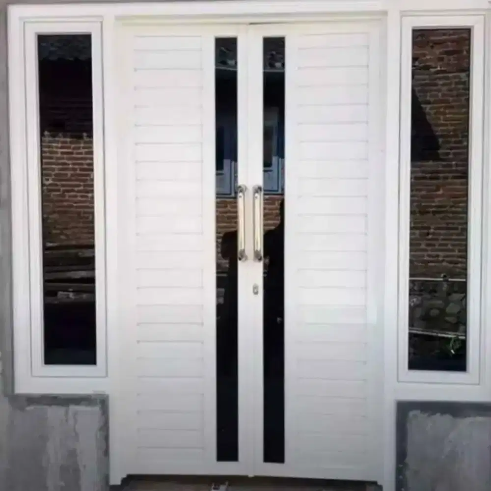Jual kusen pintu satu dan pintu dua dari bahan aluminium dan kayu