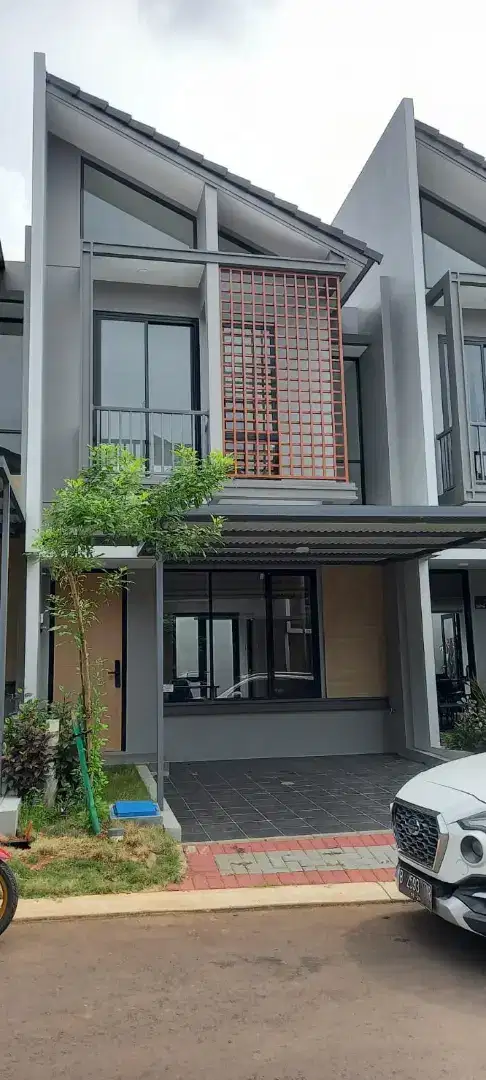 Dijual Rumah Full Furnish di Legenda wisata
