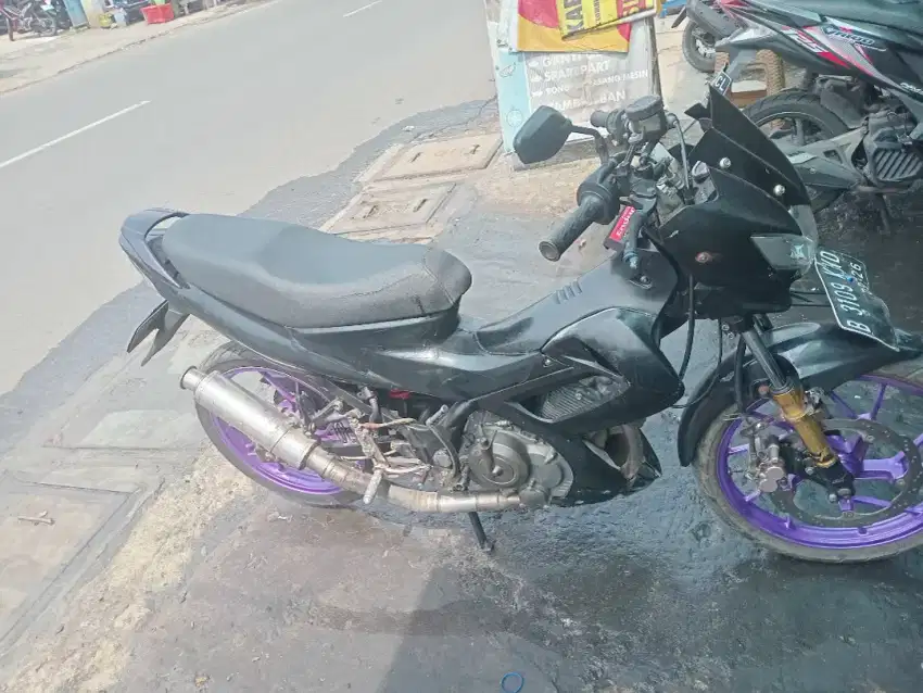 Di jual suzuki satria 2012.surat surat lengkap