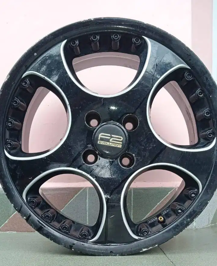 Velg R16 Bekas Original – sporty, Siap Pakai!