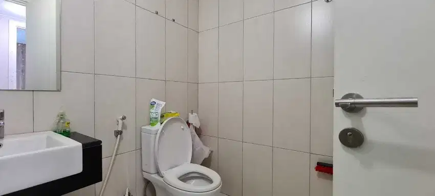 DIJUAL APARTEMEN VIA Ciputra World