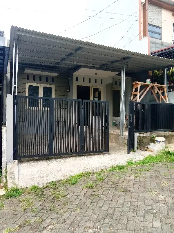 Rumah Bagus Siap Huni Dalam Komplek di Pamulang Tangerang Selatan