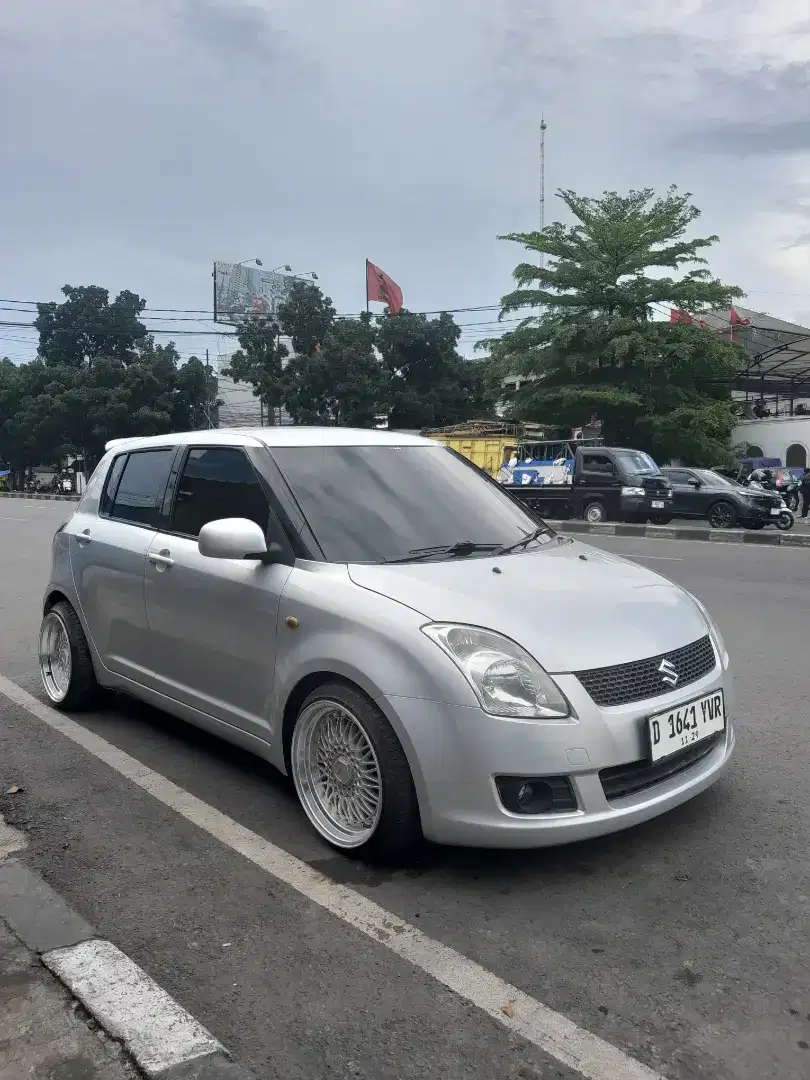 SWIFT ST MANUAL 2010