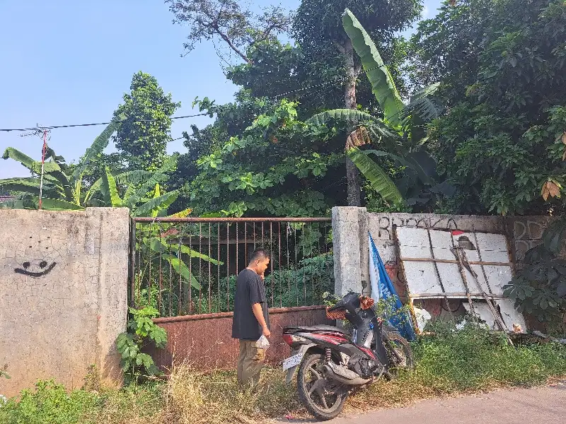 Tanah dijual di lokasi strategis , tidak banjir