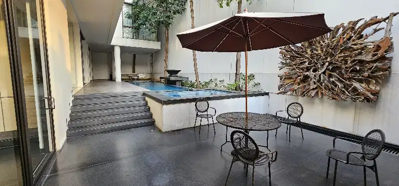Dijual Rumah Mewah Bernuansa Tropis di Pantai Indah Kapuk