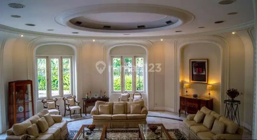 Dijual rumah mewah di Mega kuningan Jakarta selatan siap huni